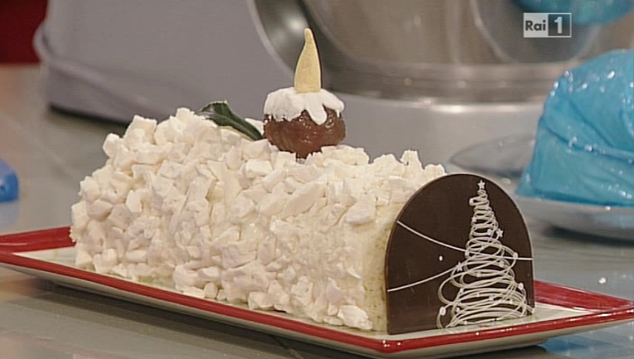 Tronchetto Di Natale Semifreddo.La Prova Del Cuoco Ricetta Tronchetto Di Natale Pere E Meringhette Di Paolo Sacchetti