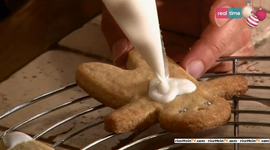 Biscotti Di Natale Alla Cannella Benedetta Parodi.Merry Christmas Con Csaba Ricette Biscotti Alla Cannella Per L Albero