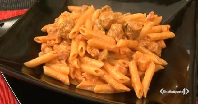 pennette con salsiccia e compagnia