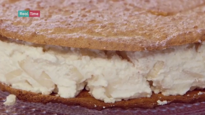 torta biscotto con pere e ricotta