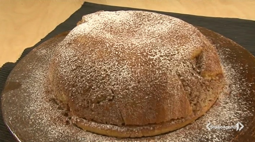 zuccotto ai frutti di bosco