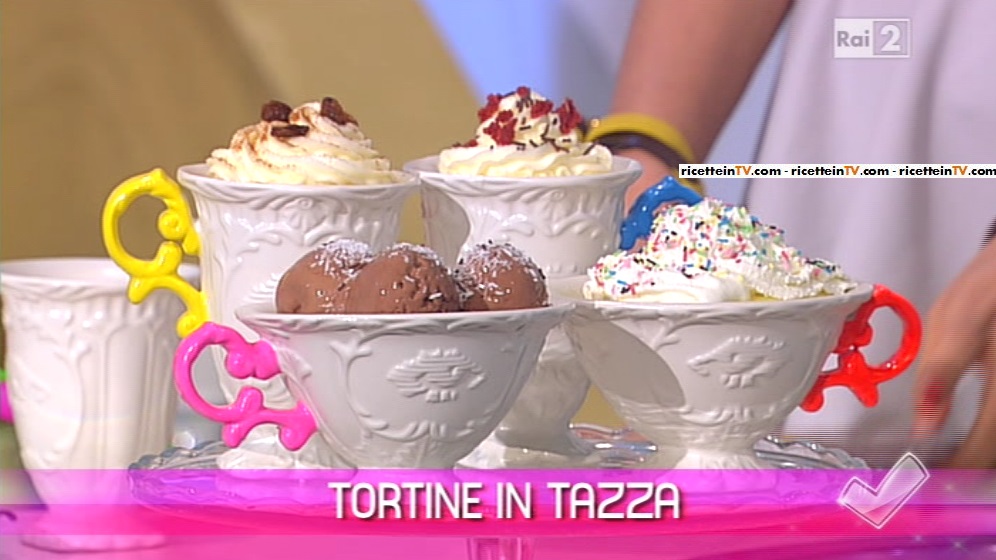 tortine in tazza banana e cioccolato