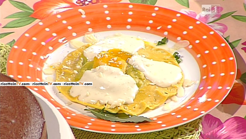 girasoli di pasta con uova e spinaci