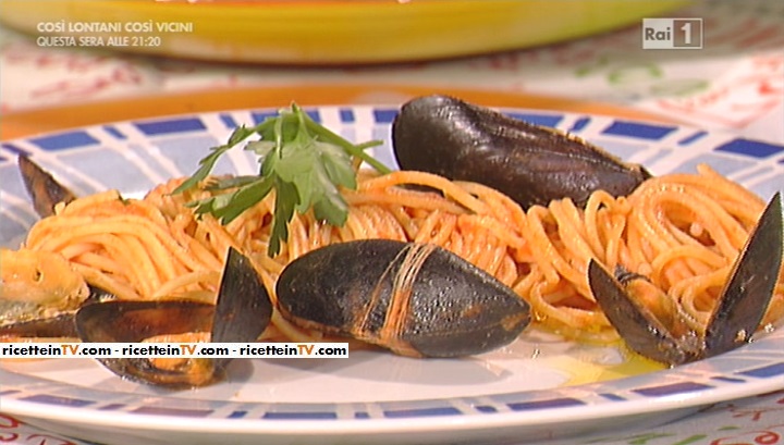 spaghetti con cozze ripiene