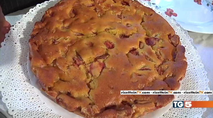 torta con fragole cioccolato bianco e ricotta