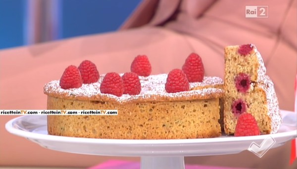 torta di mandorle e lamponi