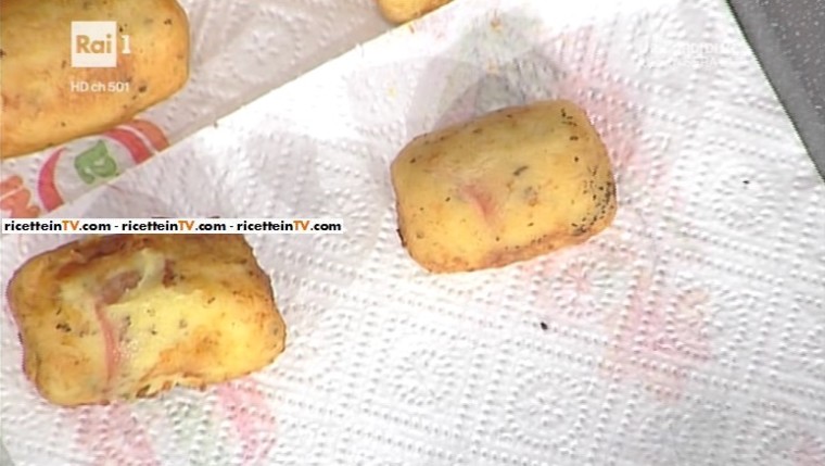 bocconcini di patate e wurstel di Anna Moroni