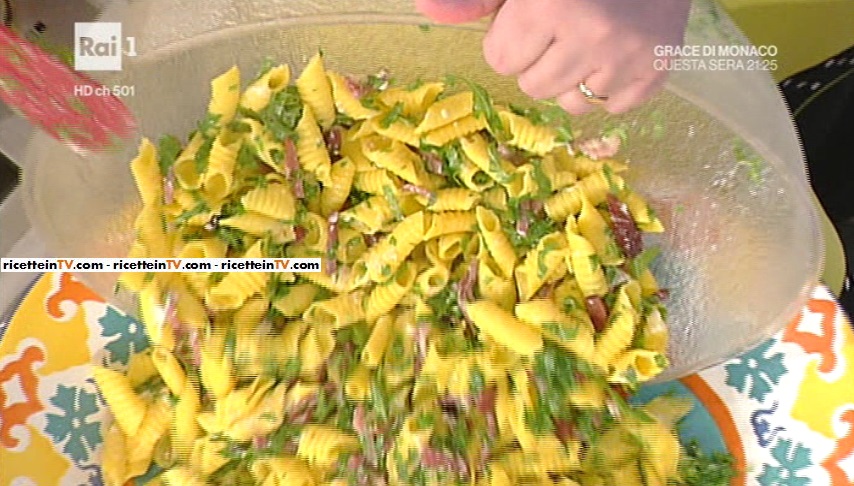 garganelli con speck e rucola di Alessandra Spisni