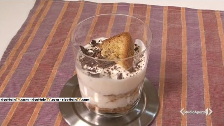 bicchierini panna e pandoro