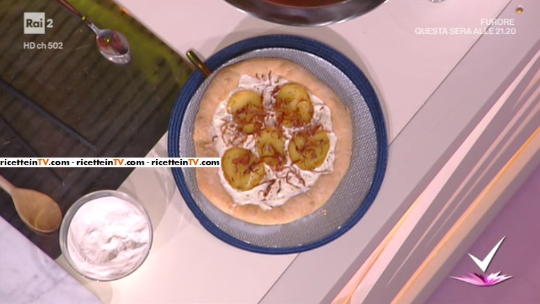 pizza con patate mozzarella e speck di Cristiano Piccirillo
