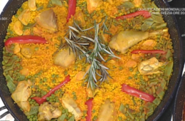 paella valenciana di pollo e verdure