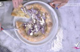 pizza cheese and chips di Vincenzo Capuano