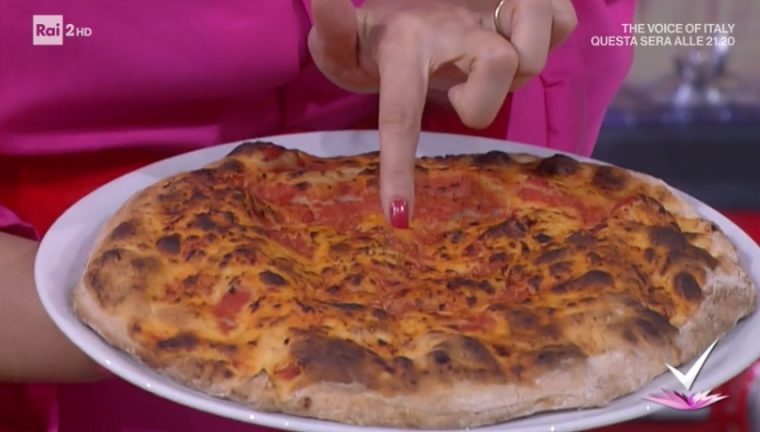 pizza Vesuvio ripiena di Vincenzo Capuano