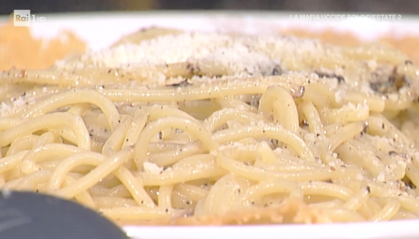 spaghetti cacio e pepe di Anna Moroni