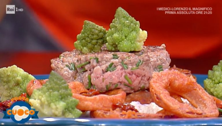 hamburger su spuma di burrata e acciughe con broccolo di Emilio Signori