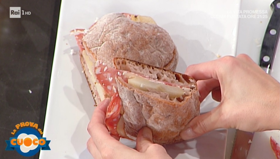 panino spiritoso salame ricotta e pere di Ezio Marinato