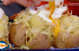 patate farcite con verza uova e briciole di speck di Diego Scaramuzza