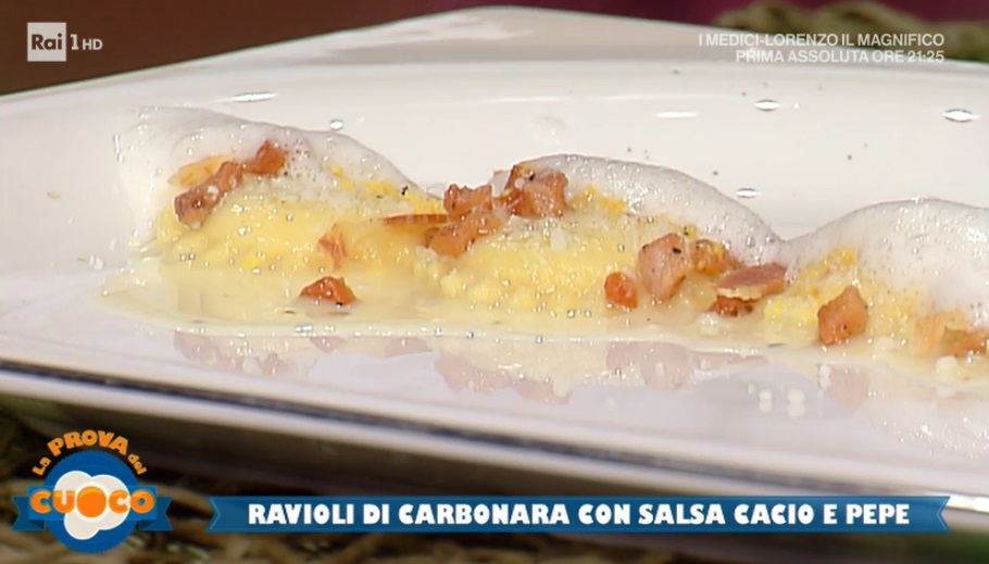 ravioli di carbonara con salsa cacio e pepe di Natale Giunta