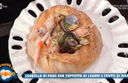 scodella di pane con zuppetta di legumi e pescea di Anna Maria Palma
