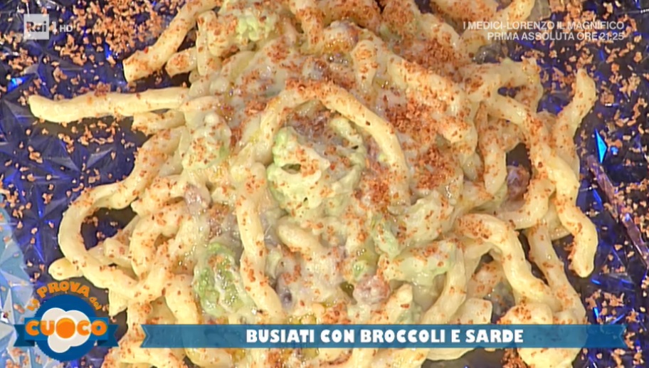 busiati con broccoli e sarde di Natale Giunta