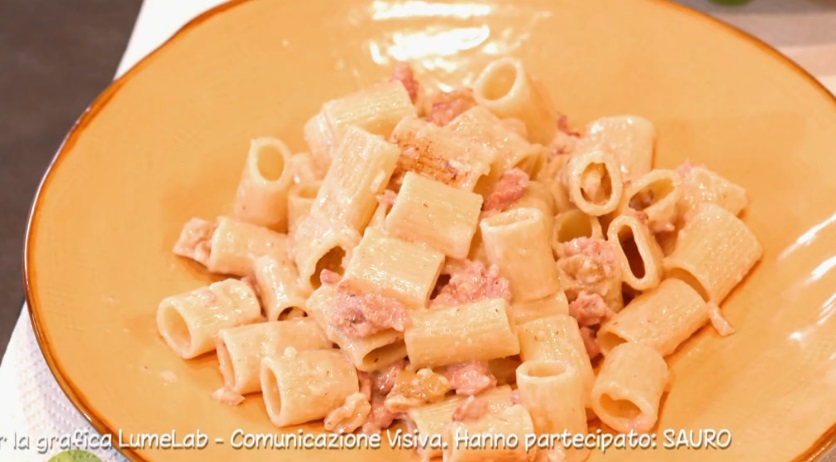 pasta alla norcina e salsicce all'uva