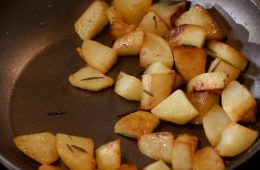 patate arrostite in padella
