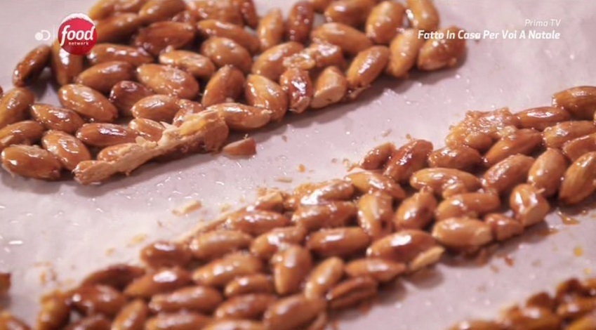 Dolci Di Natale Di Benedetta.Fatto In Casa Per Voi Ricetta Croccante Di Mandorle Di Benedetta Rossi