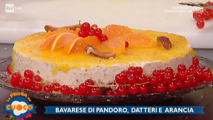 bavarese di pandoro datteri e arancia