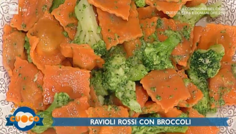 ravioli rossi con broccoli e gorgonzola di Alessandra Spisni
