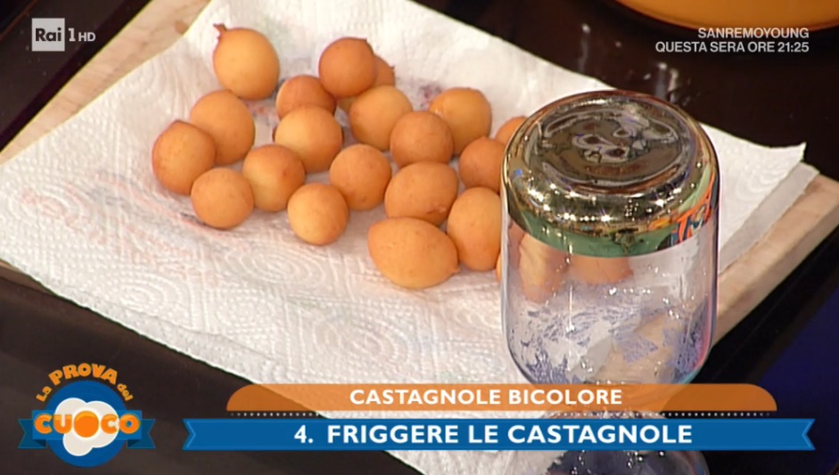 castagnole bicolore di Natalia Cattelani