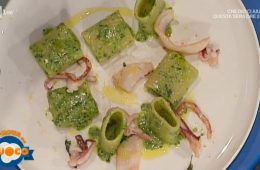 paccheri al pesto di nocciole con calamari di Tommaso Arrigoni