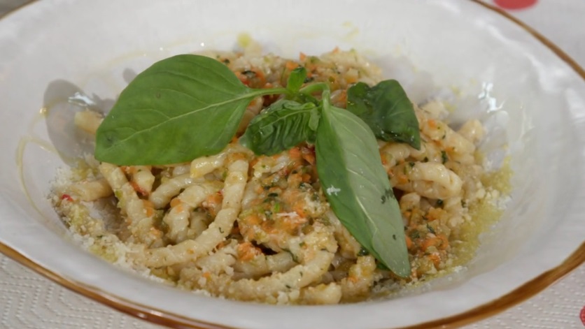 fusilli con pesto estivo