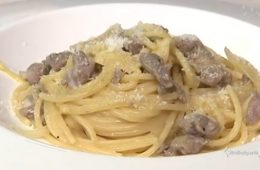 cipolle e salsiccia