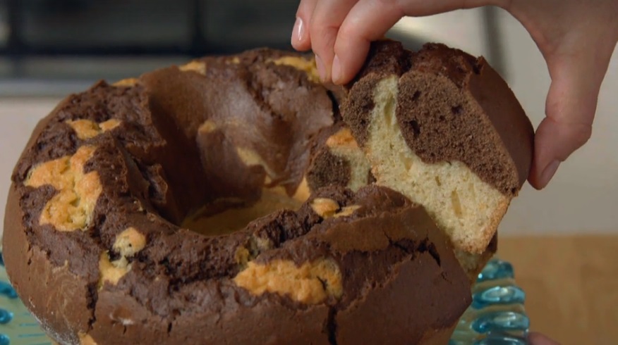 Fatto In Casa Per Voi Ricetta Ciambellone Bicolore All Acqua Di Benedetta Rossi