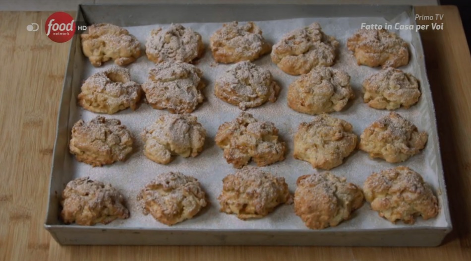 Biscotti Di Natale Alla Cannella Benedetta Parodi.Fatto In Casa Per Voi Ricetta Biscotti Mela E Cannella Di Benedetta Rossi