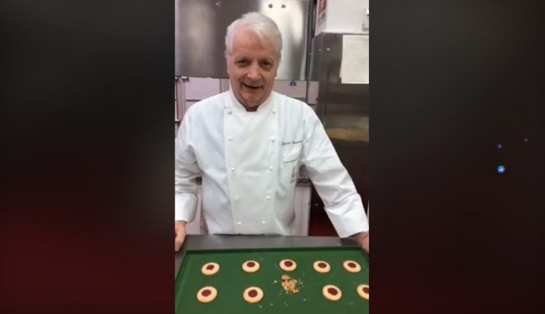 biscotti con confettura di Iginio Massari
