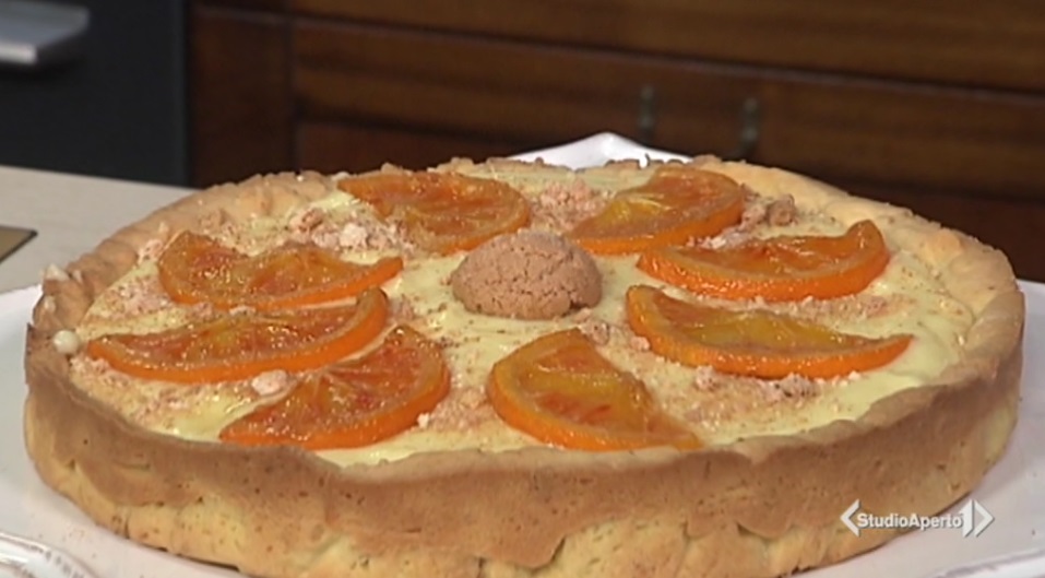 crostata con amaretti e crema all'arancia