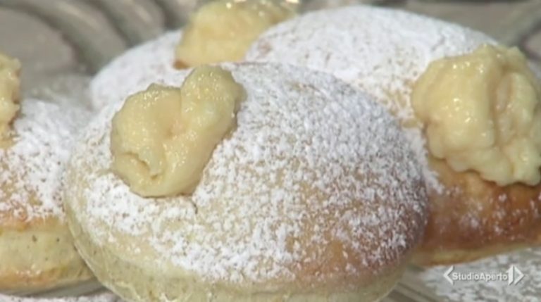 Castagnole Al Forno Cotto E Mangiato