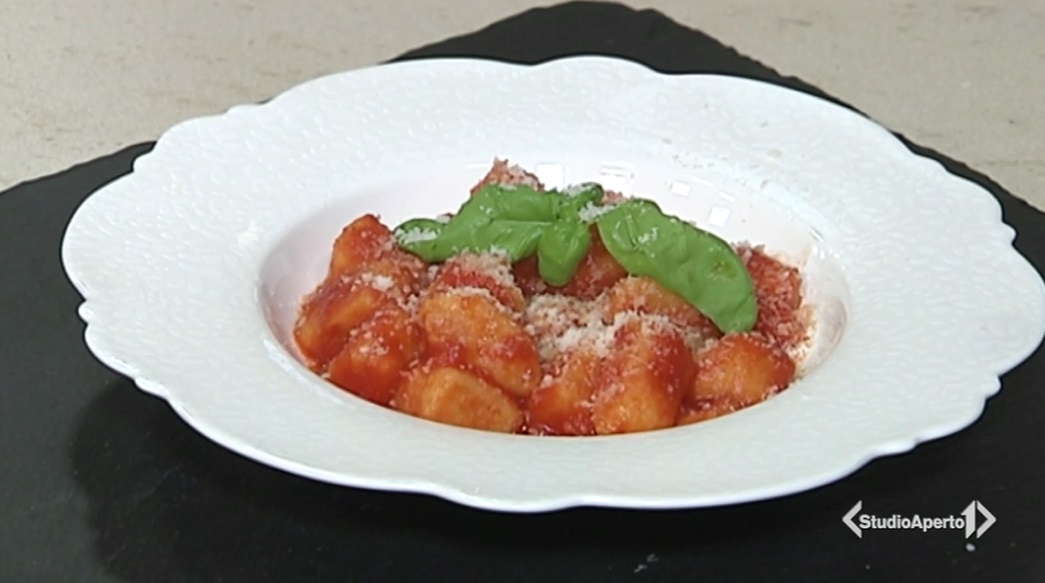 gnocchi di carote e patate al sugo