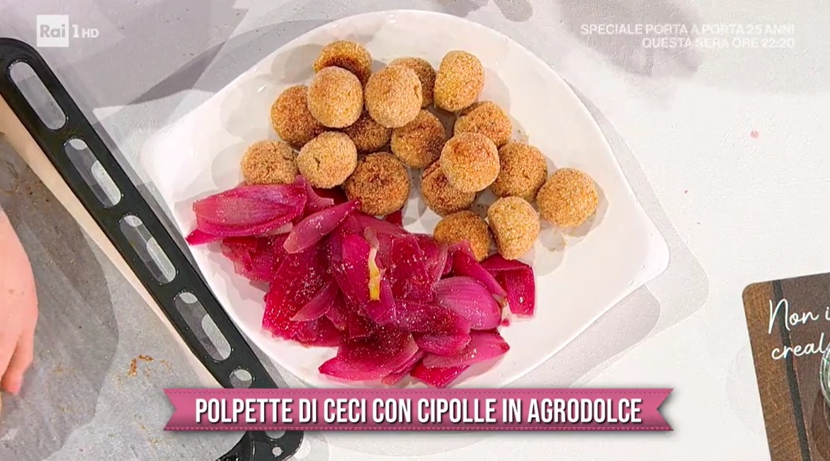 polpette di ceci con cipolle in agrodolce