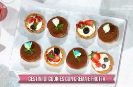 cestini di cookies con crema e frutta di Sara Brancaccio