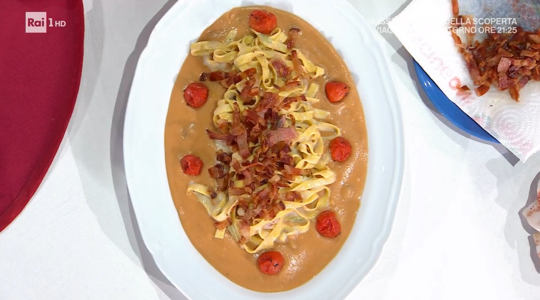 tagliatelle alla gricia su crema di fagioli di Gian Piero Fava