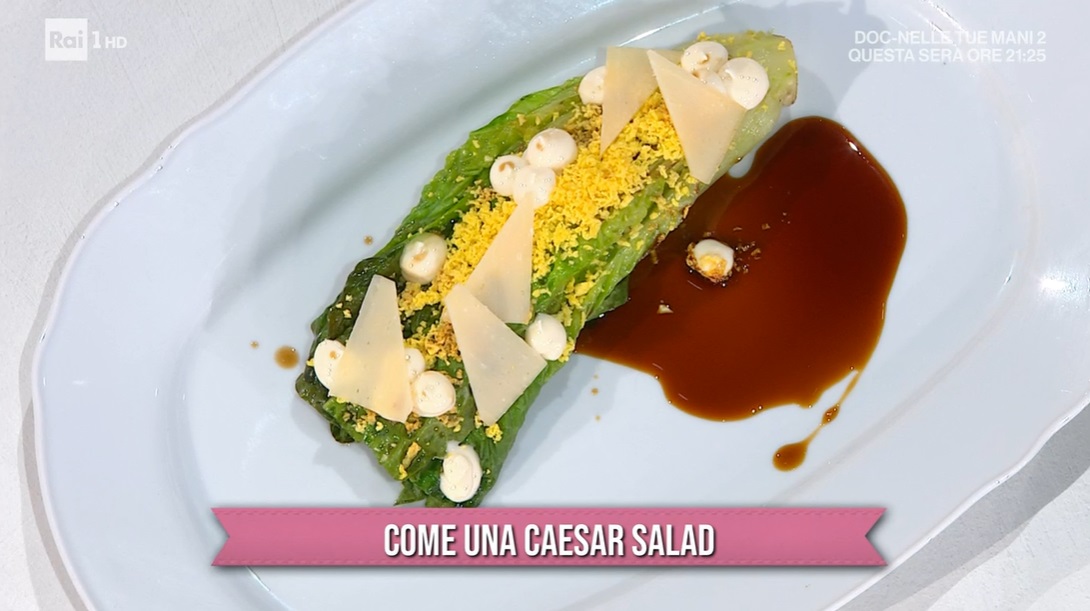 come una caesar salad