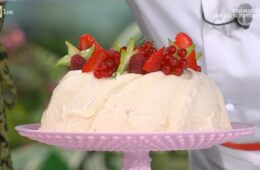 bavarese al Franciacorta con fragole di Francesca Marsetti