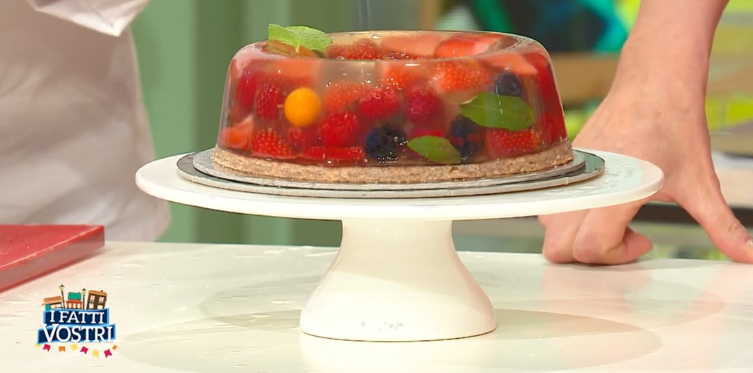 aspic di frutta su base di meringa