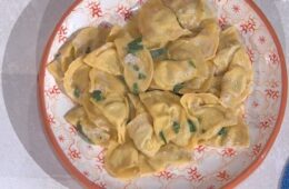 orecchioni ricotta e mortadella di zia Cri