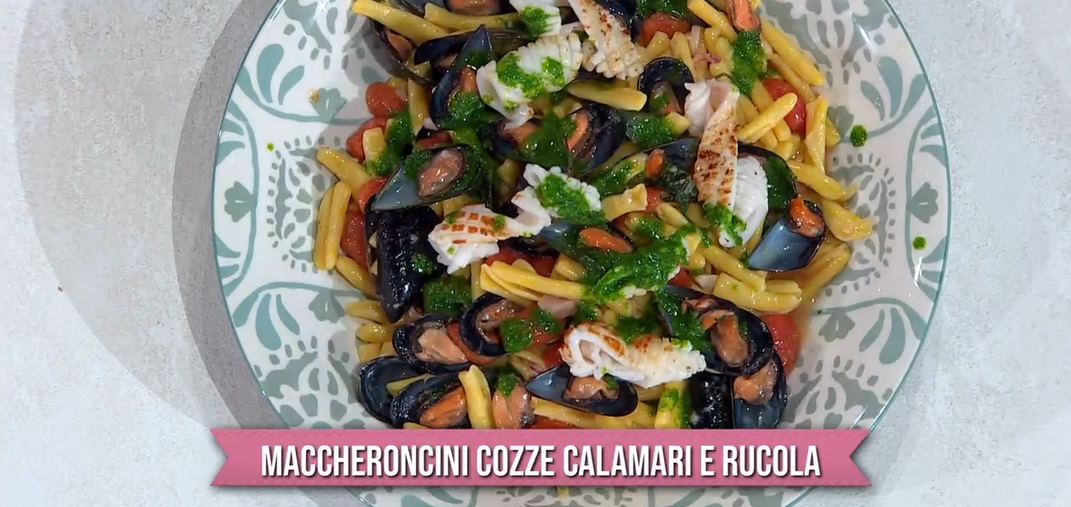 maccheroncini cozze calamari e rucola di Michele Farru