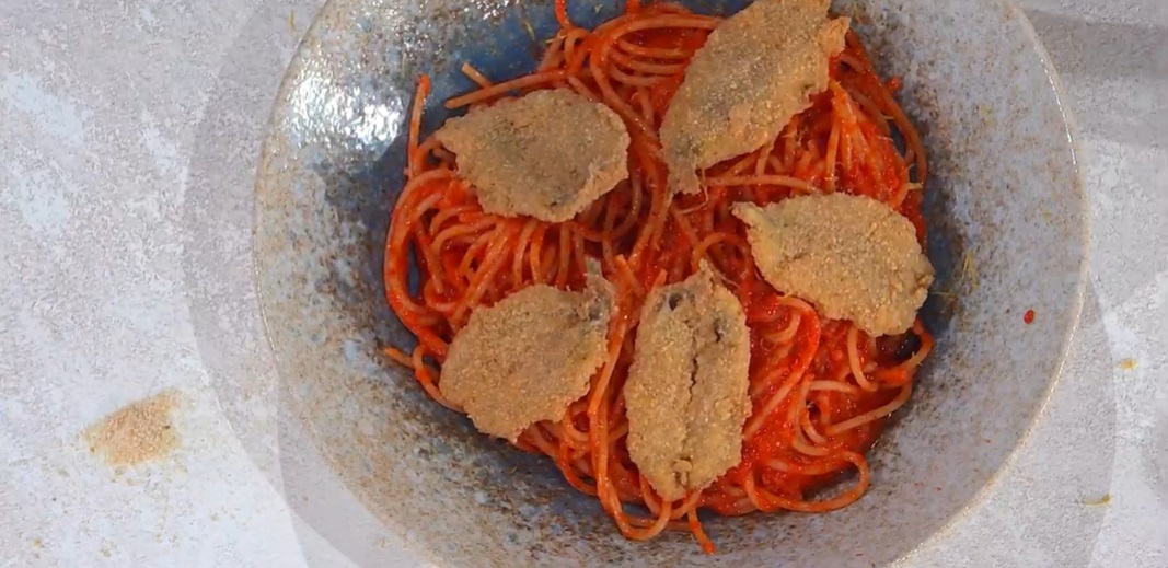 spaghetti con crema di peperoni alla vaniglia di Federico Fusca