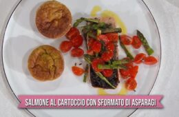 salmone al cartoccio con sformato di asparagi di Ivano Ricchebono
