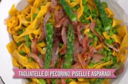 tagliatelle di pecorino piselli e asparagi di Mauro e Mattia Improta